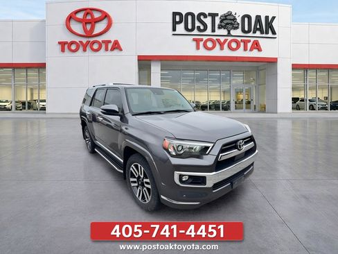 Used 2021 Toyota 4Runner Limited AWD/4WD image 3