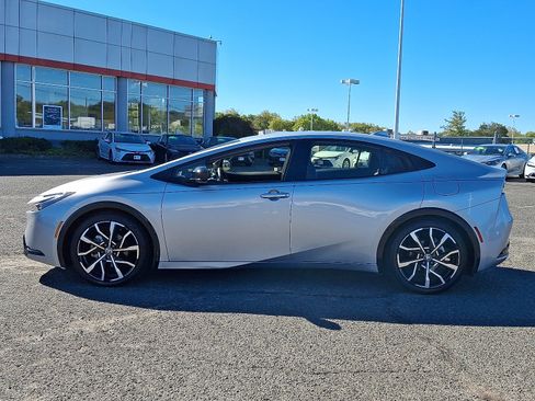 Certified 2023 Toyota Prius Prime XSE image 4