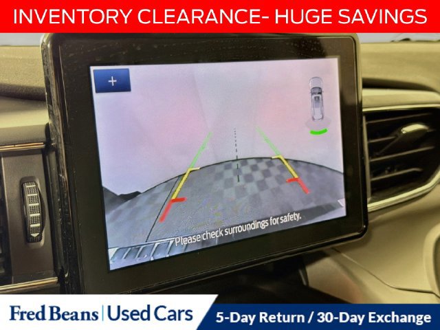 Used 2023 Ford Explorer XLT w/ Equipment Group 202A AWD/4WD image 19