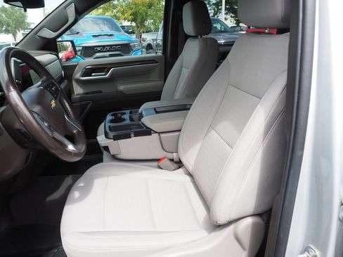 Used 2022 Chevrolet Silverado 1500 LT AWD/4WD image 13