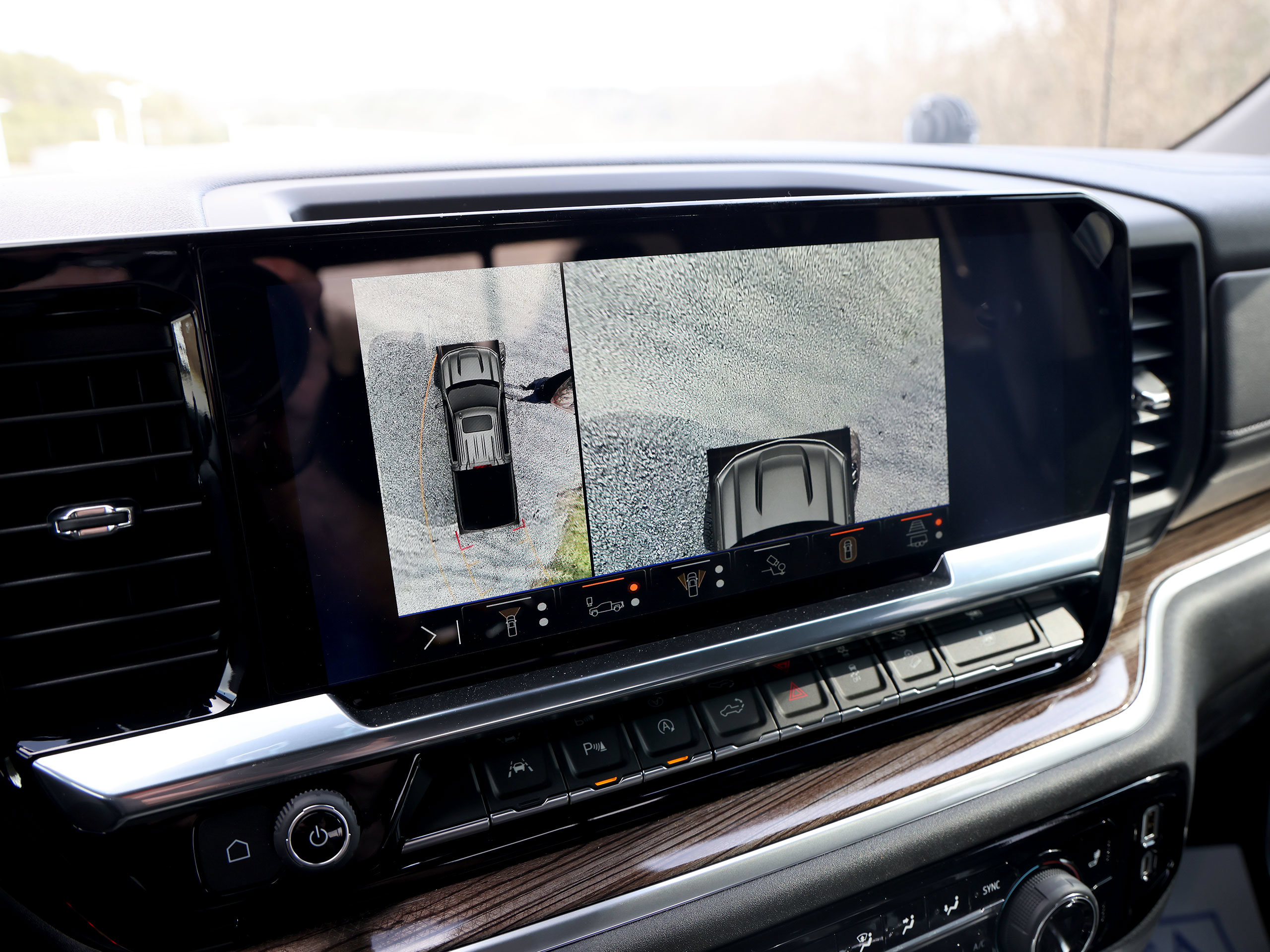 New 2025 Chevrolet Silverado 1500 RST AWD/4WD image 32