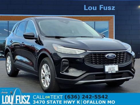 Used 2023 Ford Escape Active image 1
