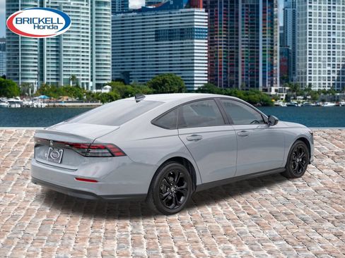 Certified 2025 Honda Accord SE image 5