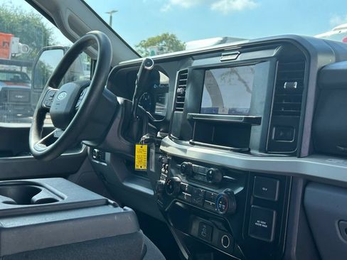 Used 2025 Ford F250 XLT AWD/4WD image 27