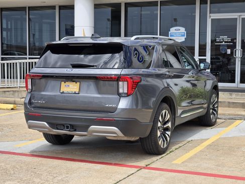 Certified 2025 Ford Explorer Platinum w/ LUX Leather Package AWD/4WD image 4