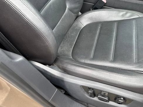 Used 2016 Volkswagen Touareg VR6 AWD/4WD image 7