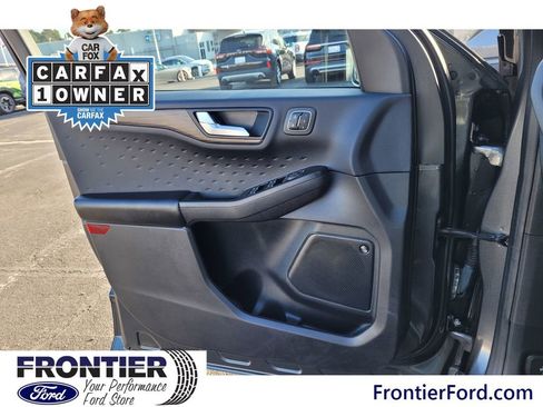 Used 2020 Ford Escape Titanium w/ Titanium Premium Package 2.0 image 14