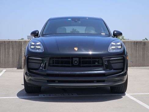 Certified 2023 Porsche Macan S AWD/4WD image 11