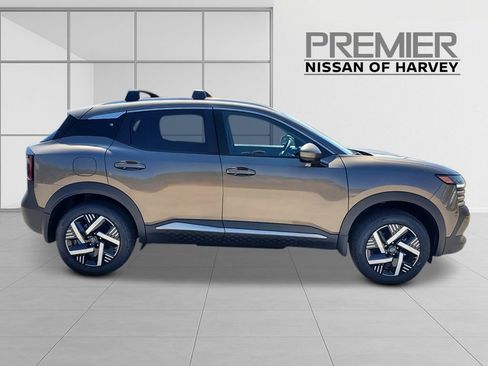 New 2026 Nissan Kicks SV w/ SV Premium Package FWD image 7