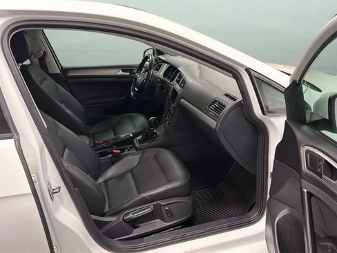 Used 2016 Volkswagen Golf SE FWD image 22