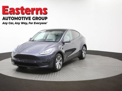 Used 2023 Tesla Model Y Long Range AWD/4WD image 48