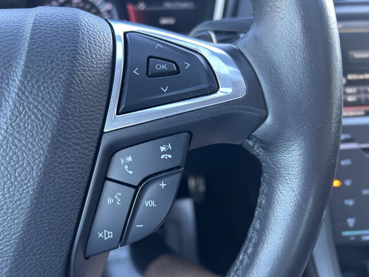 Used 2015 Ford Fusion Titanium FWD image 20