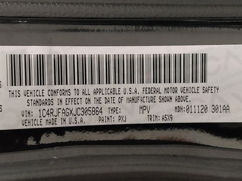 Used 2018 Jeep Grand Cherokee Laredo AWD/4WD image 33