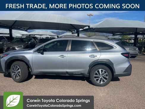 Used 2024 Subaru Outback Premium AWD/4WD image 5