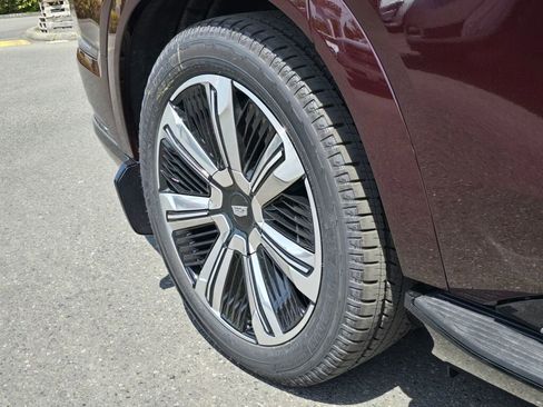 New 2025 Cadillac Escalade IQ Luxury 2 image 15