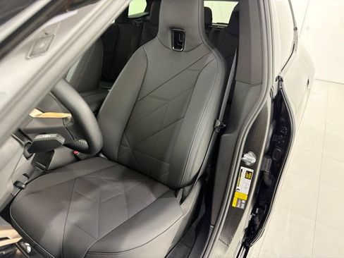 Used 2024 BMW iX xDrive50 w/ Sport Package AWD/4WD image 13