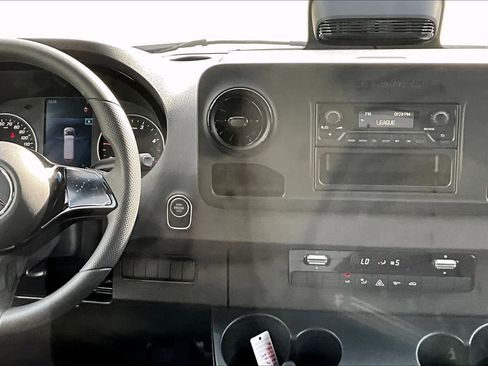 New 2025 Mercedes-Benz Sprinter 2500 image 9