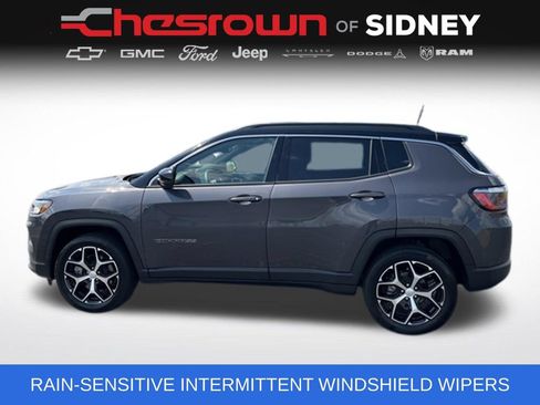 Used 2024 Jeep Compass Limited AWD/4WD image 8