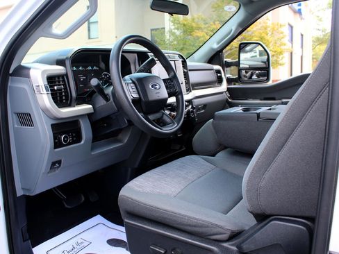 Used 2024 Ford F250 XLT image 19