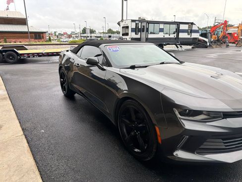 Used 2016 Chevrolet Camaro LT RWD image 17
