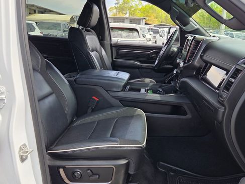 Used 2025 RAM 1500 Limited image 13