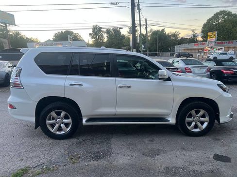 Used 2010 Lexus GX 460 image 6