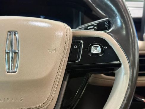 Used 2020 Lincoln Aviator Reserve w/ Equipment Group 201A AWD/4WD image 17
