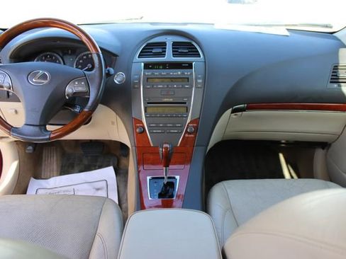 Used 2010 Lexus ES 350 image 24