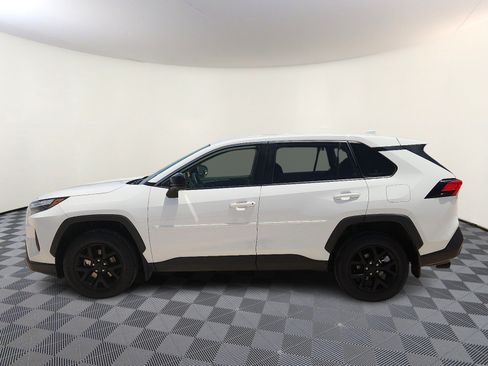 Used 2024 Toyota RAV4 LE AWD/4WD image 2