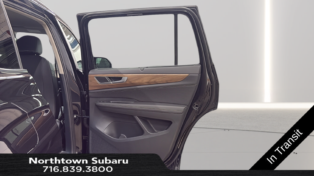 Used 2025 Volkswagen Atlas SE AWD/4WD image 34