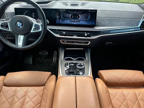 Certified 2025 BMW X7 xDrive40i w/ Executive Package AWD/4WD image 17