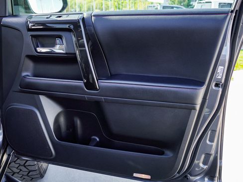 Certified 2023 Toyota 4Runner TRD Off-Road Premium w/ Moonroof Package AWD/4WD image 28