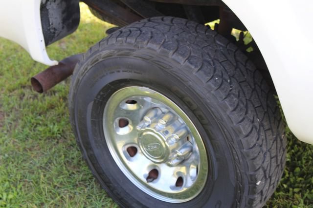 Used 2003 Ford F250 XLT AWD/4WD image 24