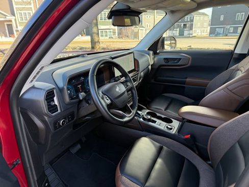 Used 2025 Ford Bronco Sport Outer Banks w/ Outer Banks Tech Package+ image 3