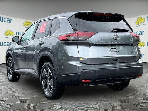 Used 2025 Nissan Rogue SV AWD/4WD image 4