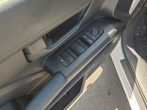 Certified 2025 Toyota 4Runner SR5 AWD/4WD image 13