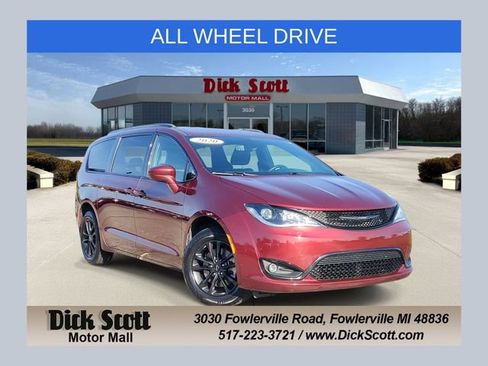 Used 2020 Chrysler Pacifica Touring-L AWD/4WD image 1