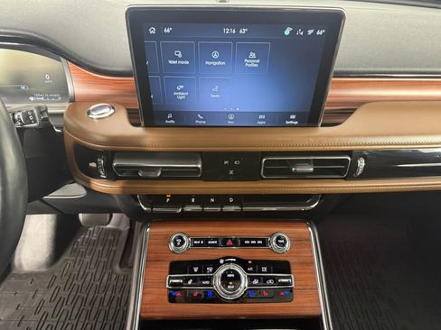 Used 2021 Lincoln Aviator Reserve w/ Equipment Group 201A AWD/4WD image 24