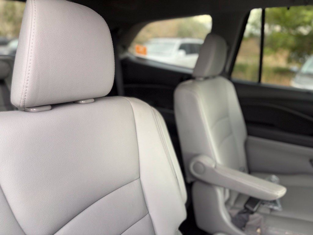 Used 2022 Honda Pilot Touring image 17