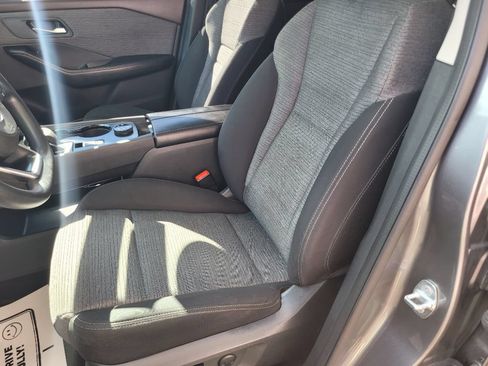 Used 2021 Nissan Rogue SV AWD/4WD image 18