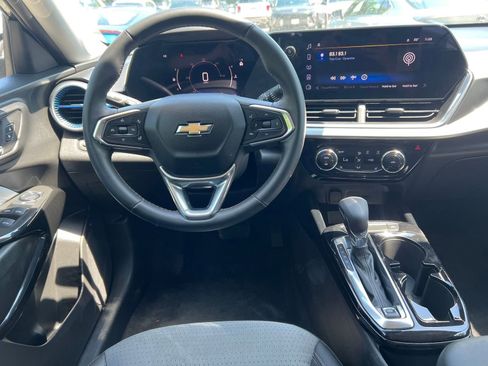 Used 2024 Chevrolet Trax LT w/ Driver Confidence Package image 21