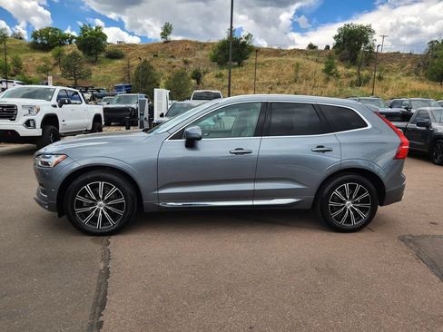 Used 2019 Volvo XC60 T5 Inscription FWD image 4