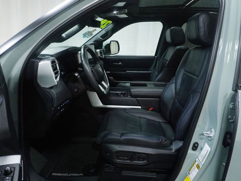 Used 2024 Toyota Sequoia Platinum image 15