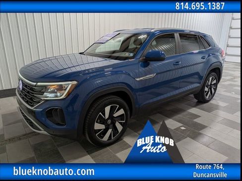 Used 2025 Volkswagen Atlas Cross Sport SE AWD/4WD image 1