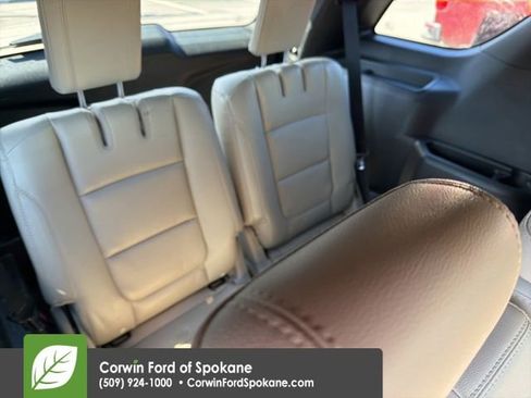 Used 2018 Ford Explorer XLT w/ Equipment Group 202A AWD/4WD image 15
