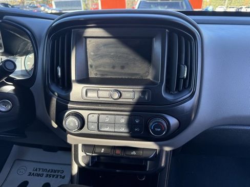 Used 2019 Chevrolet Colorado W/T w/ WT Convenience Package image 9