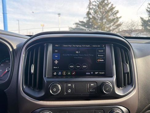 Used 2021 GMC Canyon AT4 image 12