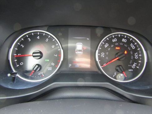 Certified 2021 Toyota RAV4 XLE Premium image 16