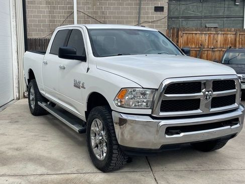 Used 2014 RAM 2500 SLT AWD/4WD image 2
