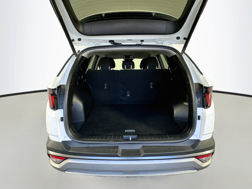 Used 2026 Hyundai Tucson SEL Plus FWD image 25
